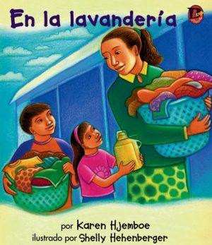 Front cover for En la lavandería by Karen Hjemboe and Shelly Hehenberger